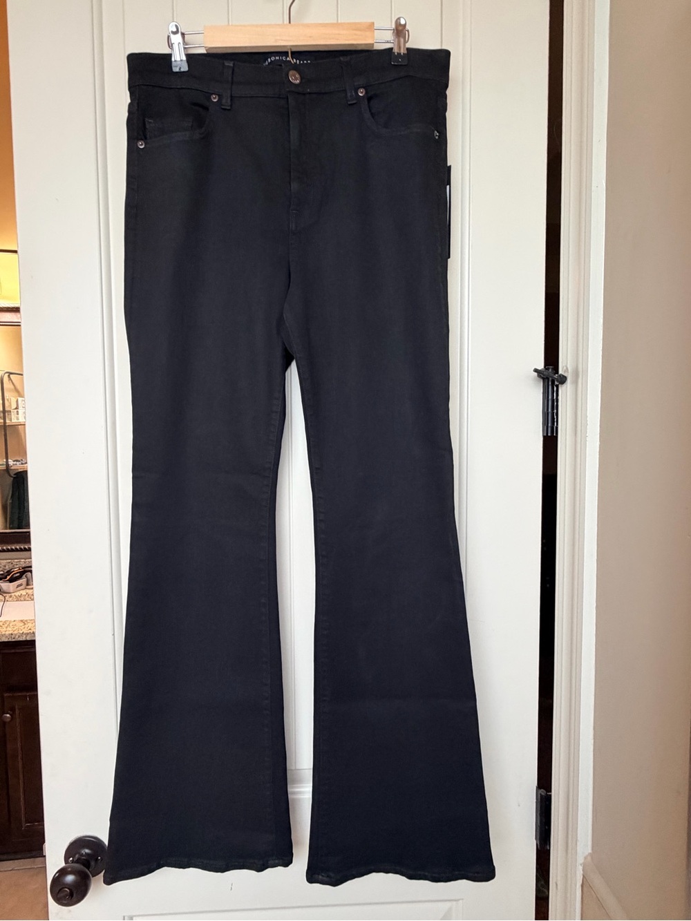NWT Veronica Beard Beverly Skinny Flare High Rise Coated Black Jeans Size 16